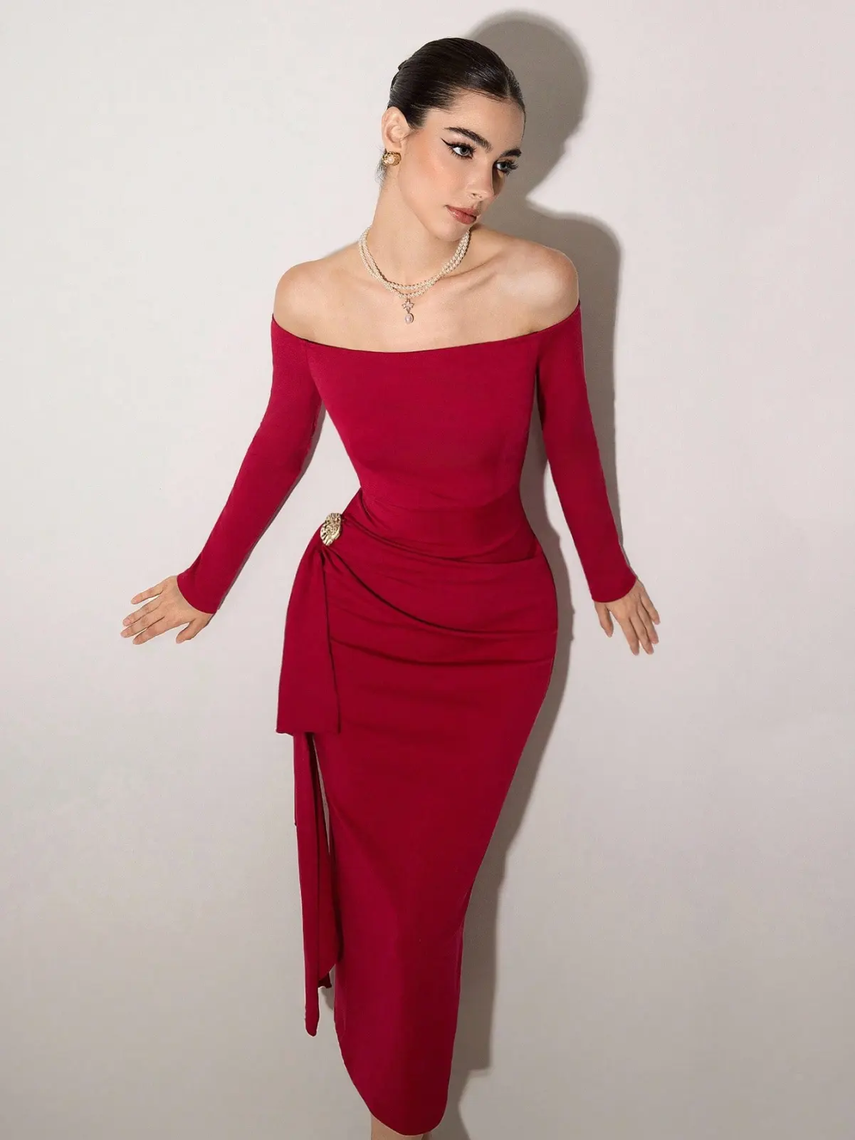 Vestido largo rojo detalle flor talla S