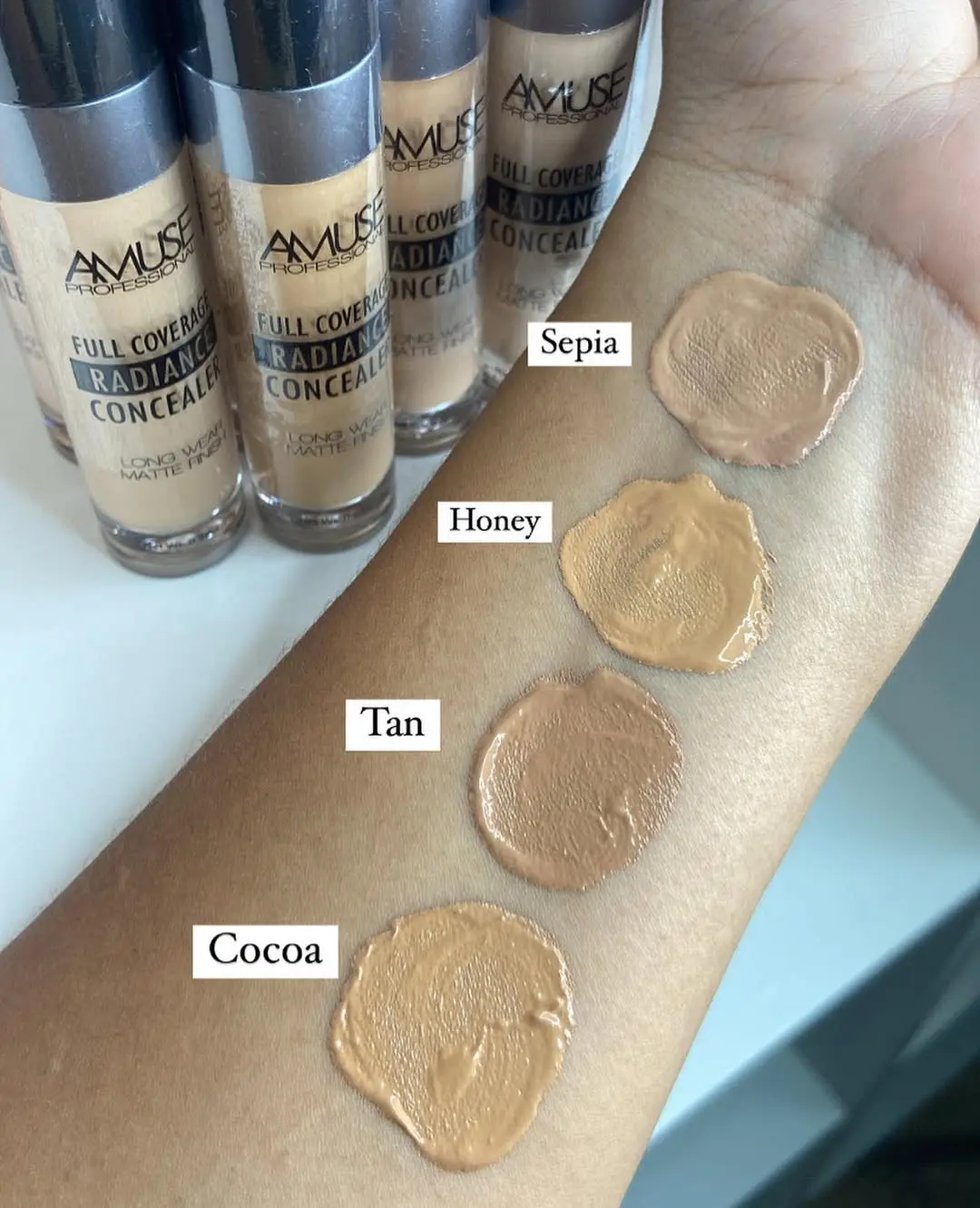 Amuse maquillaje Corrector radiance tan 07