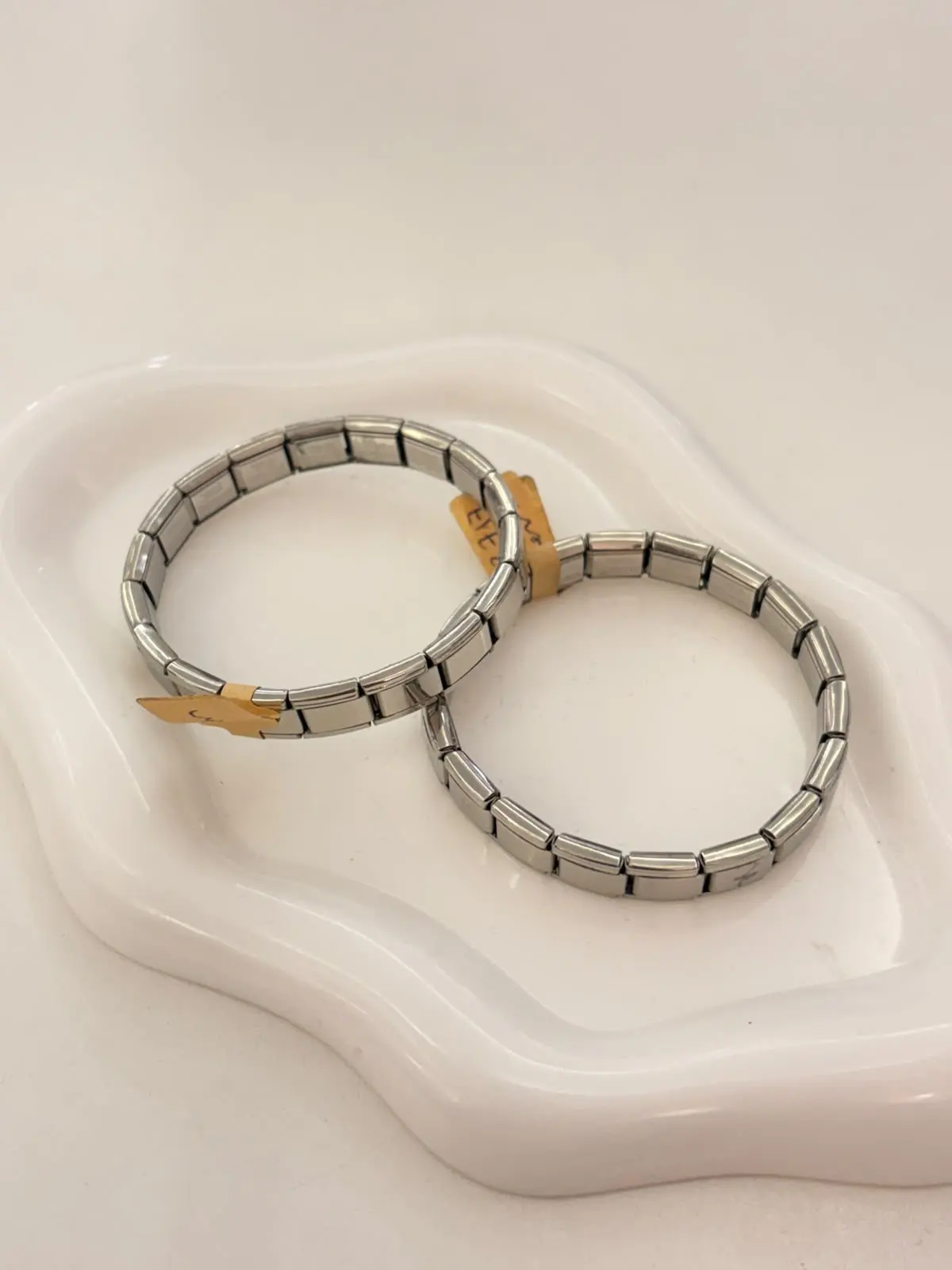 PULSERA TIPO RELOJ PLATEADA
