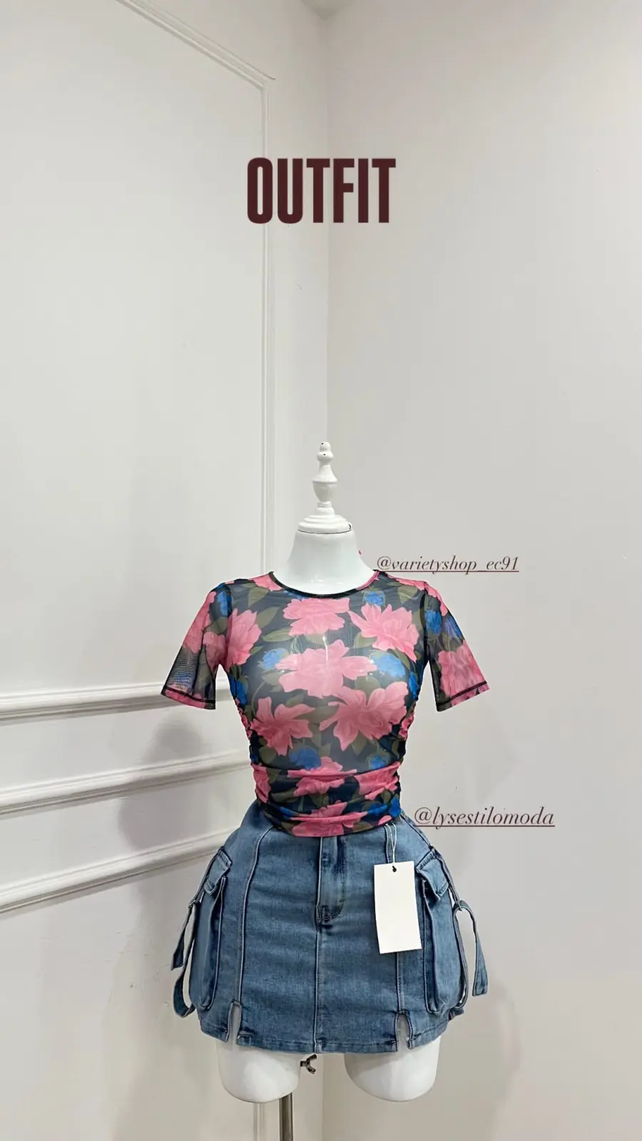 Blusa top de maya floreada de color rosa