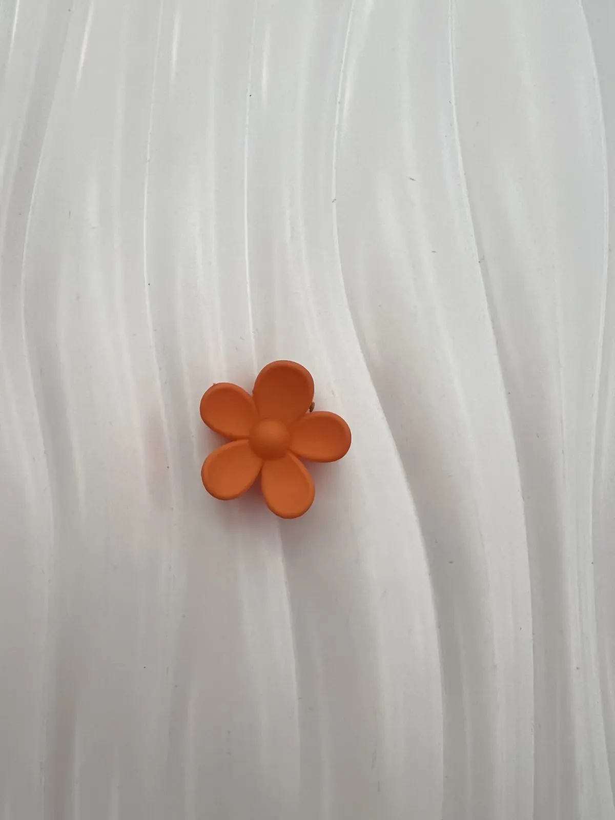 FLOR PEQUEÑA NARANJA