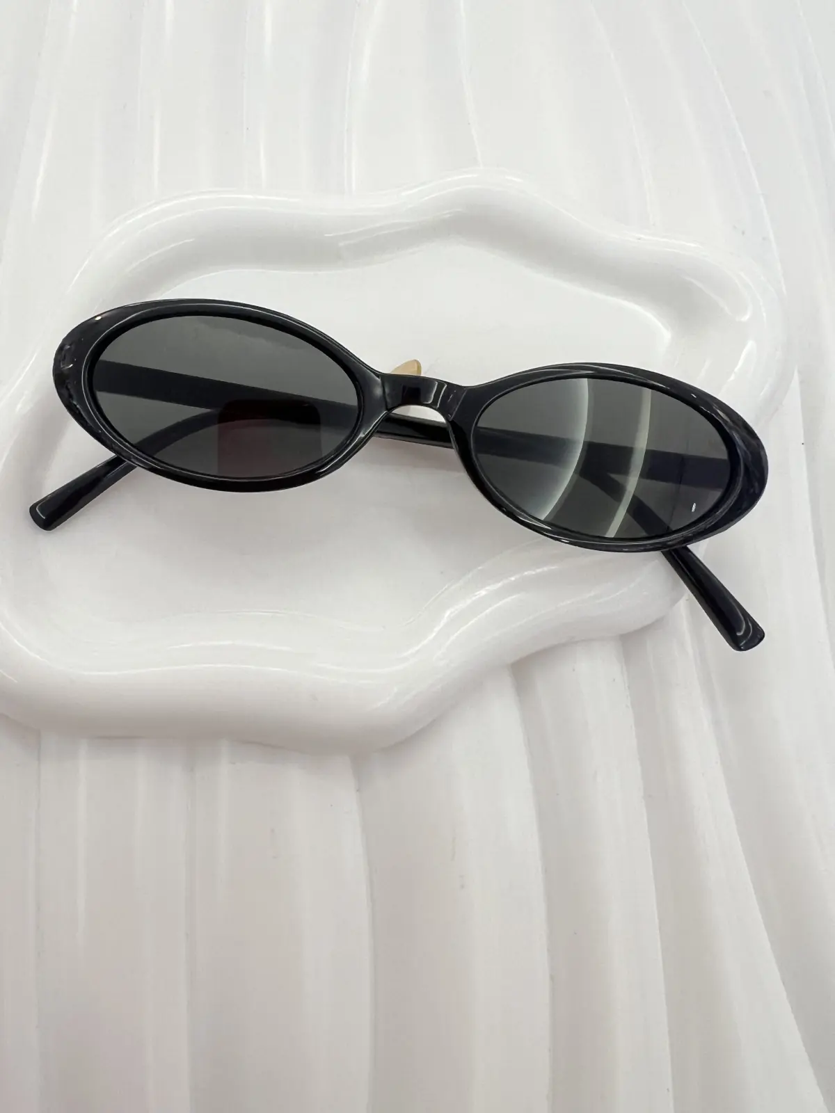 GAFAS NEGRAS