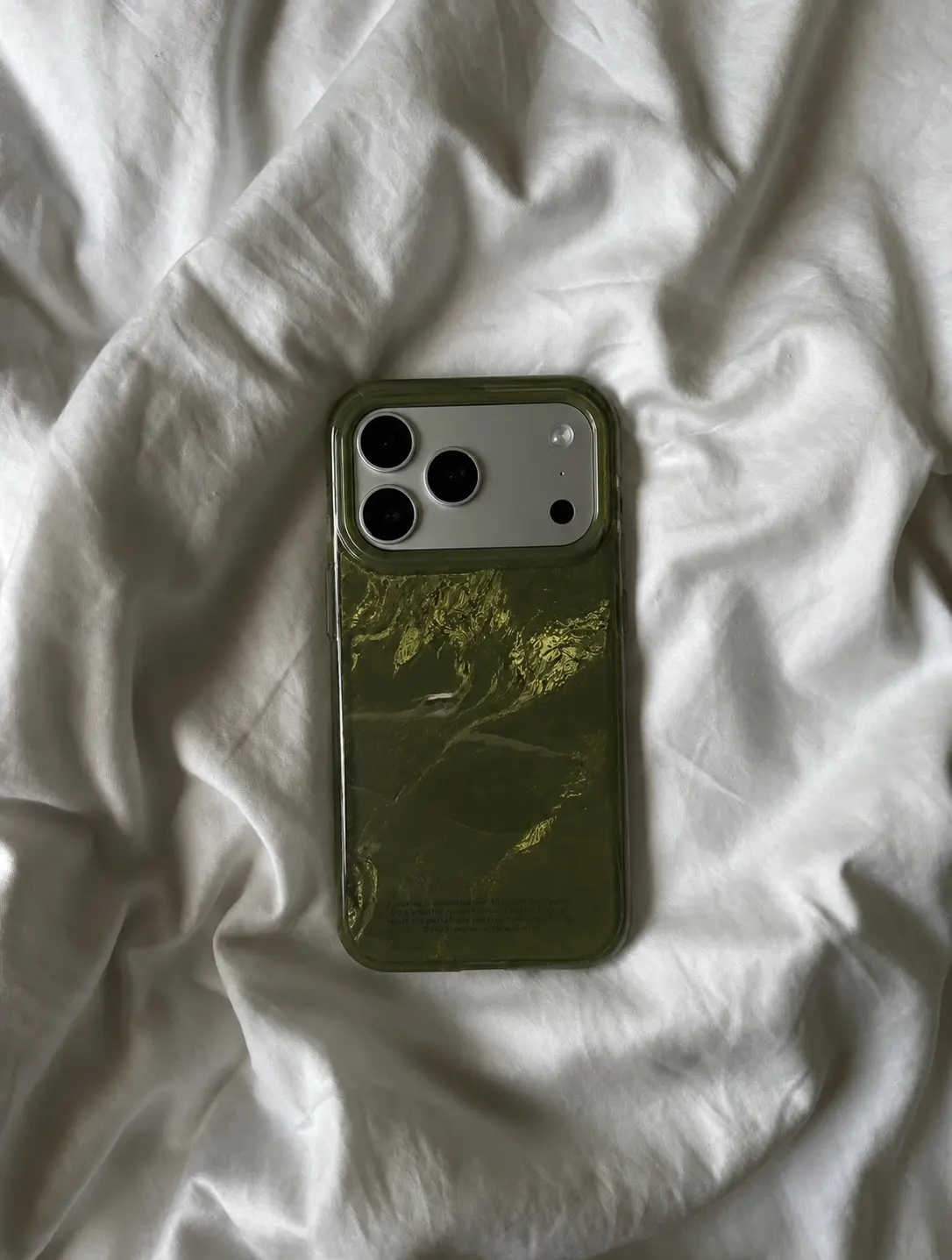 IPHONE CASE 17 PRO LLANO VERDE OLIVA