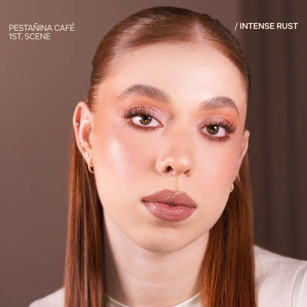 Atenea Pestañina cafe