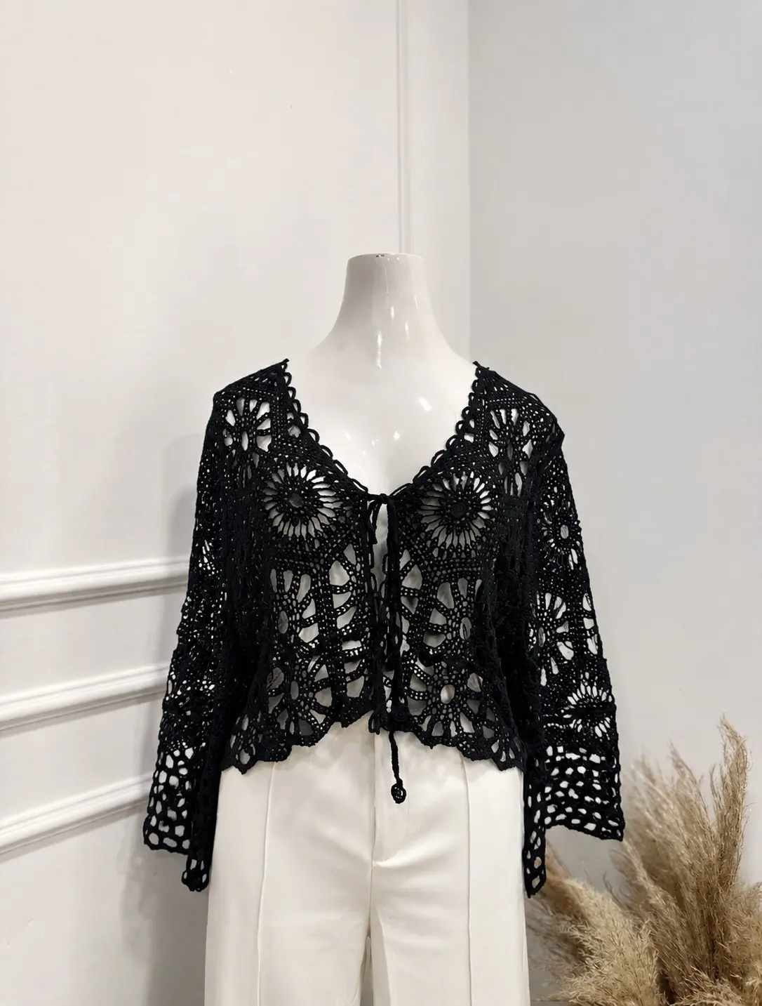 BLUSA DE RANDA LINA NEGRA