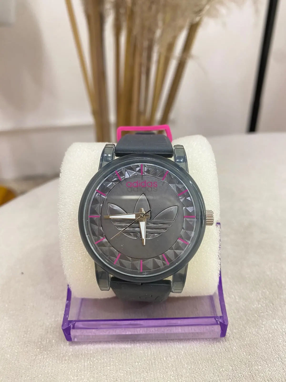 reloj mujer deportivo  negro / fucsia
