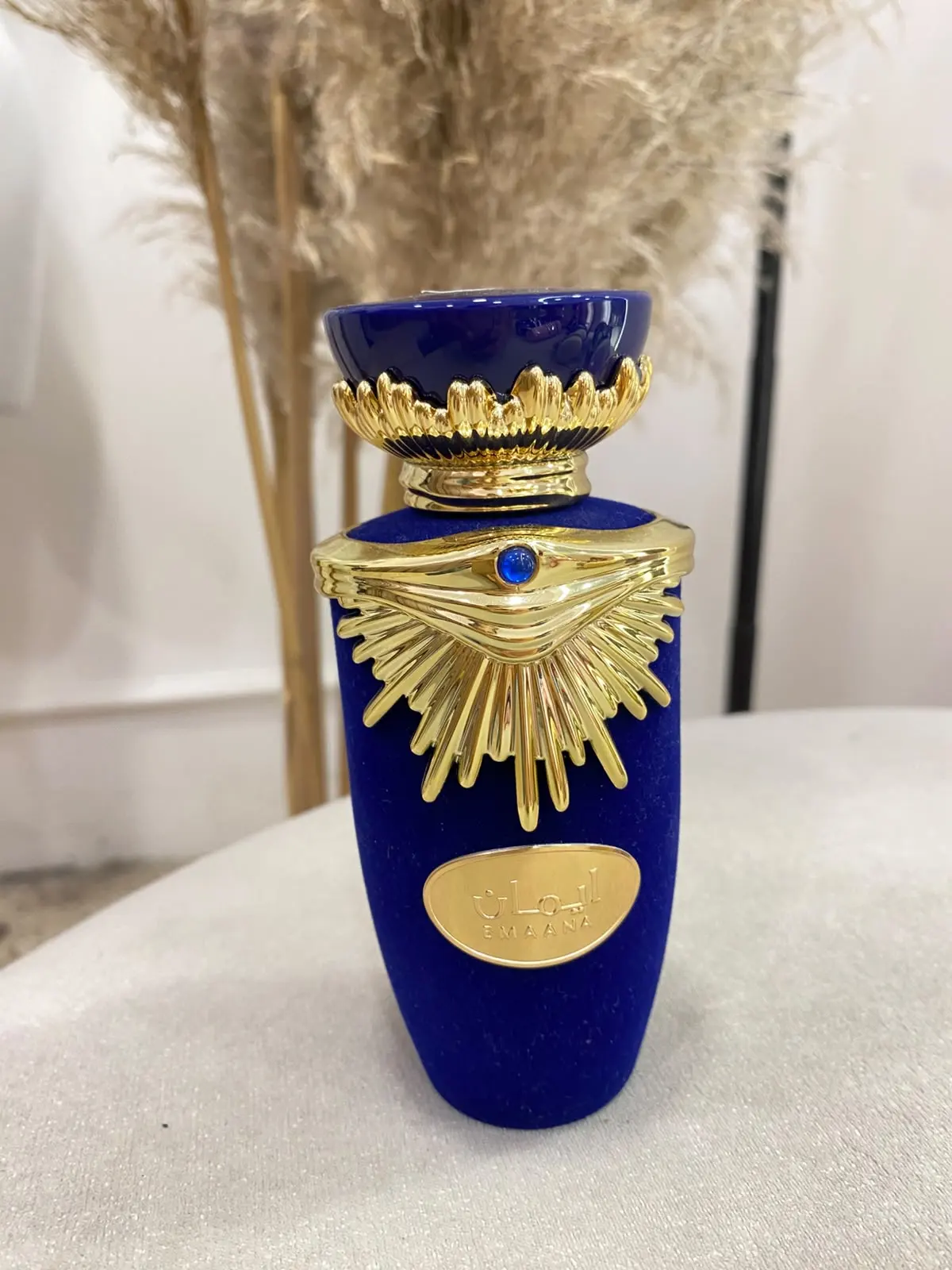 perfume emana azul gratis mostrador pequeño