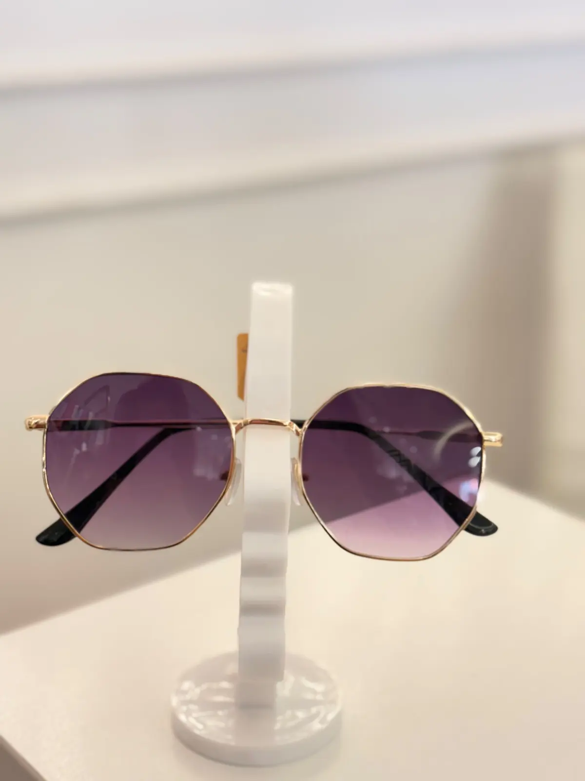 GAFAS PÚRPURA FILO DORADO