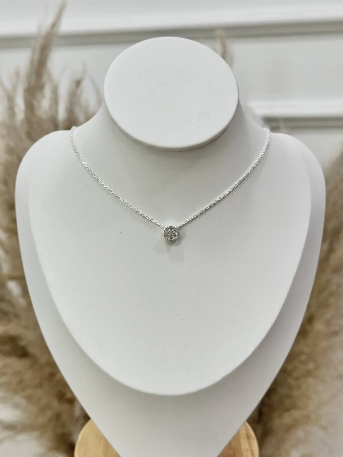 C00-510 Cadena plateada circulo zirconia plata
