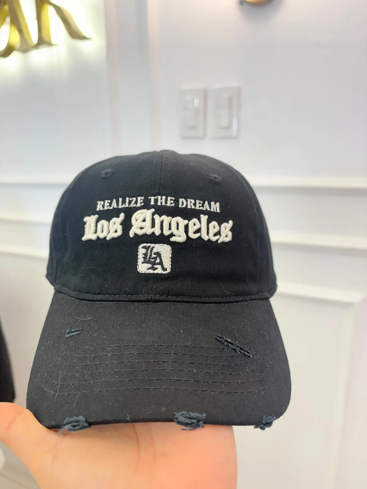 gorra negra los angeles