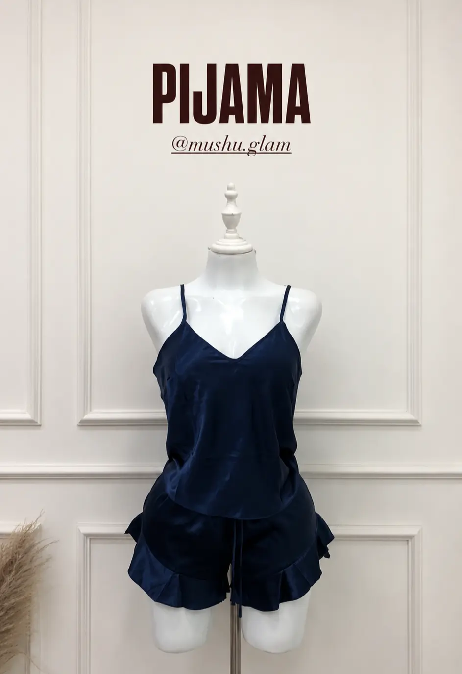 Pijama short y tirantes tipo seda color azul talla "M"