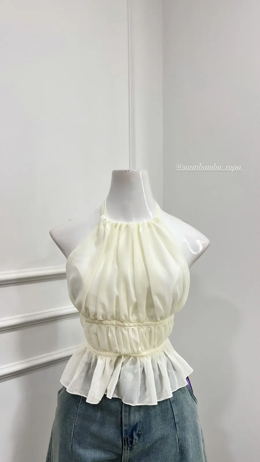 BLUSA BLANCA DE HILO CON ESPALDA PARA AMARRAR