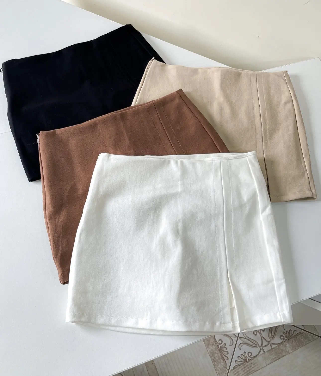FALDA SHORT JADE  NUDE TALLA M