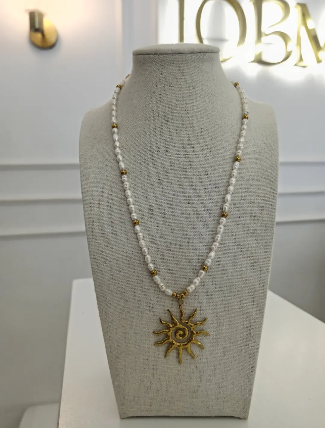 COLLAR SOL INCA Y PERLAS DE RIO