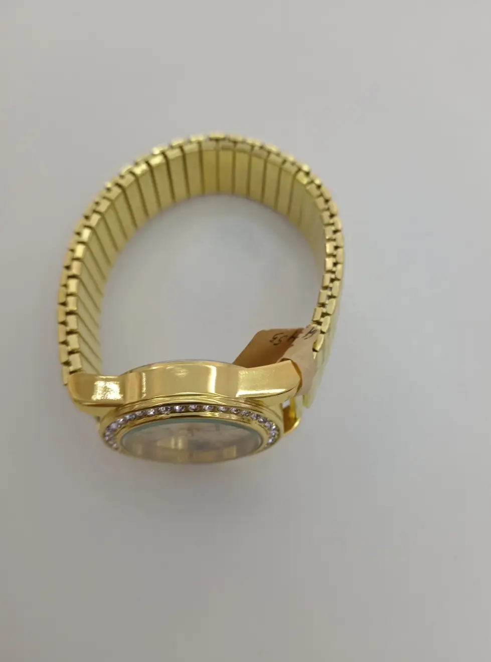 reloj unido dorado