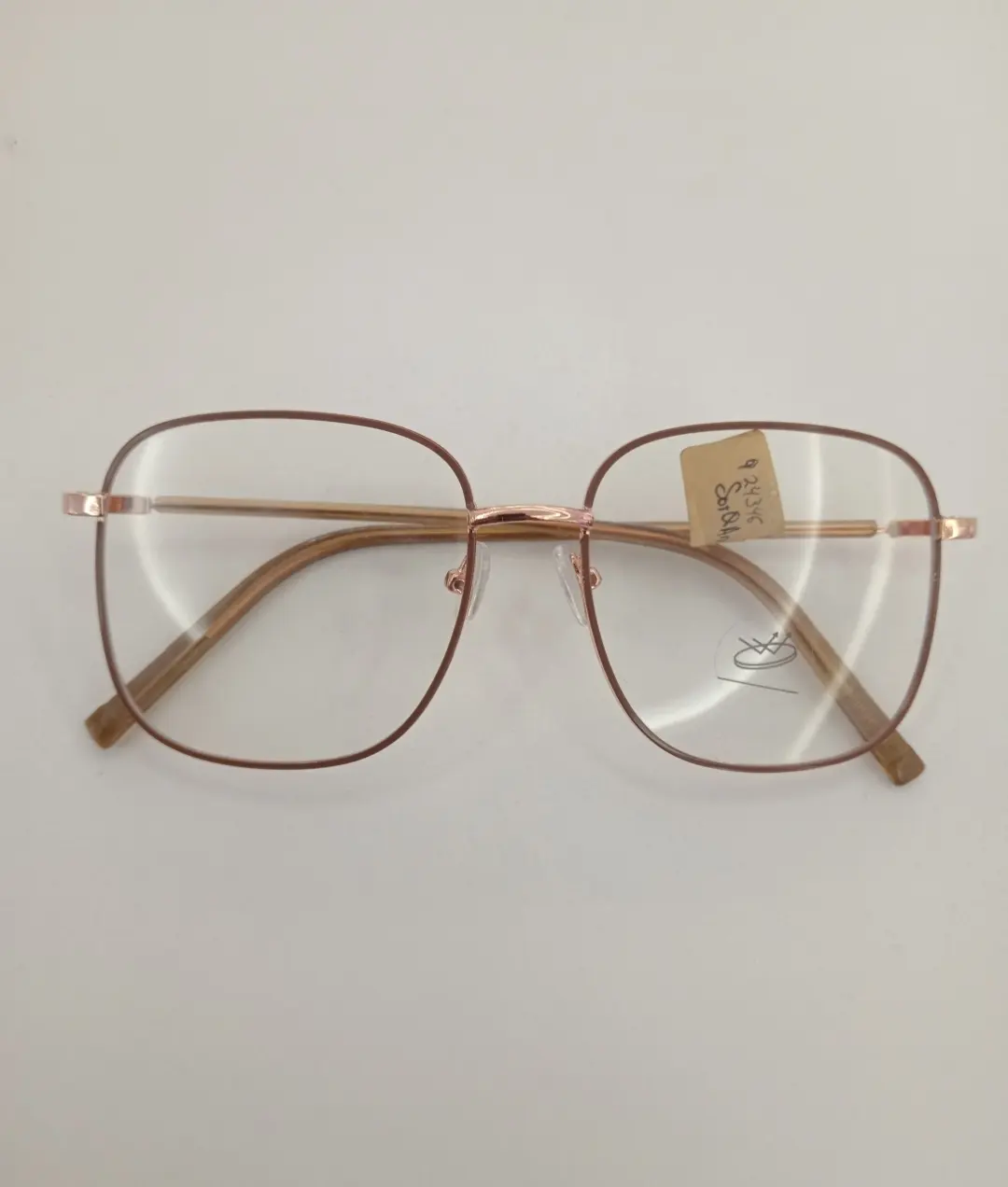Gafas transparentes