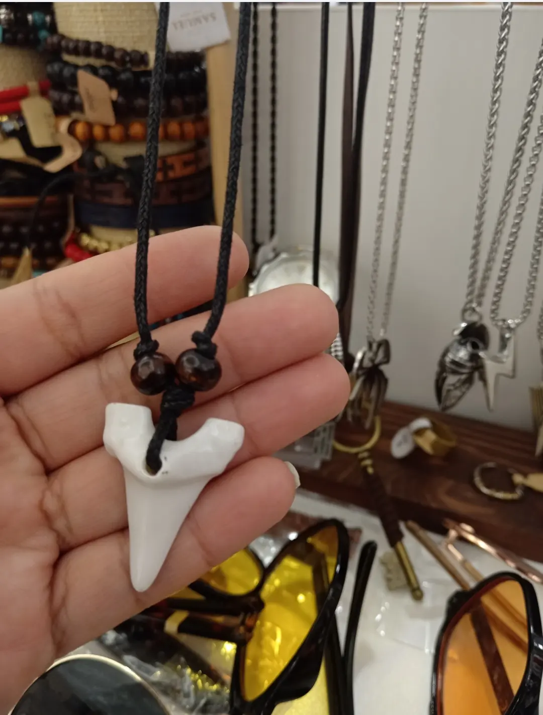 COLLAR PK4 DIENTE TIBURON FALSO