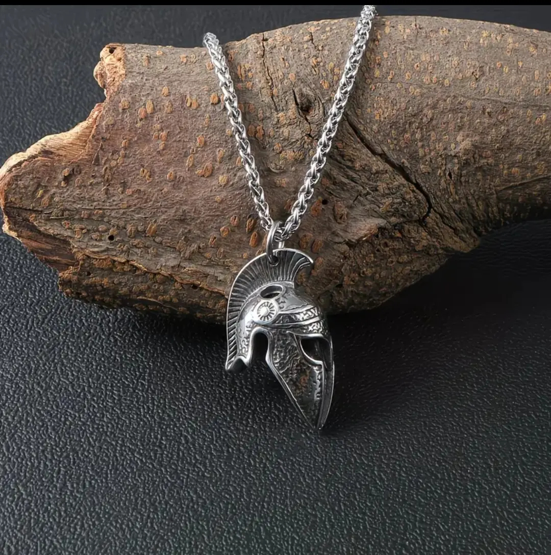 collar de casco romano