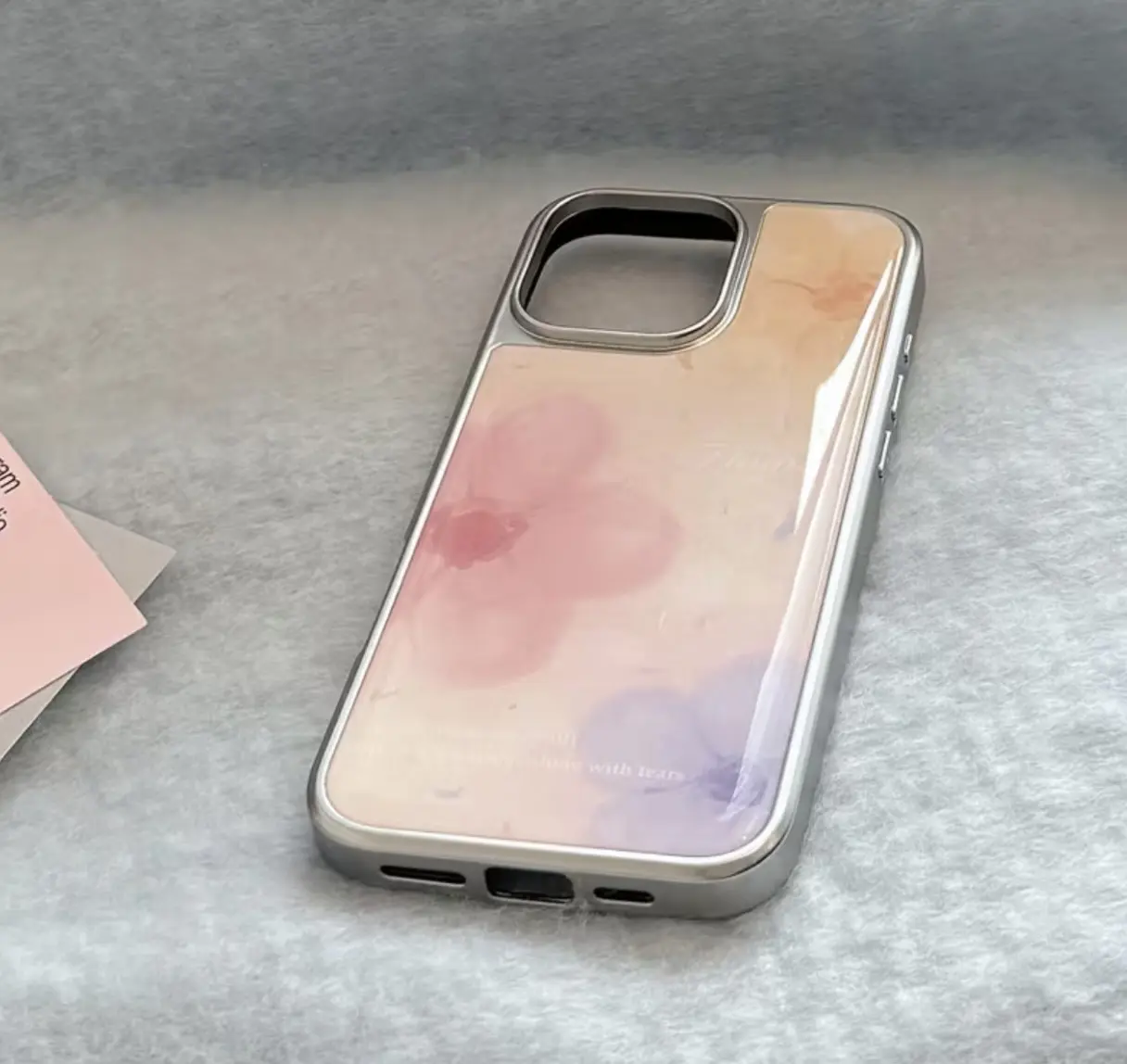 IPHONE CASE 13 PRO MAX DE RESINA DISEÑO DE FLORES COLORES PASTEL