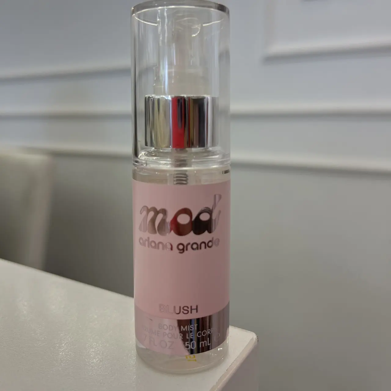 Splash mini mod blush by Ariana grande