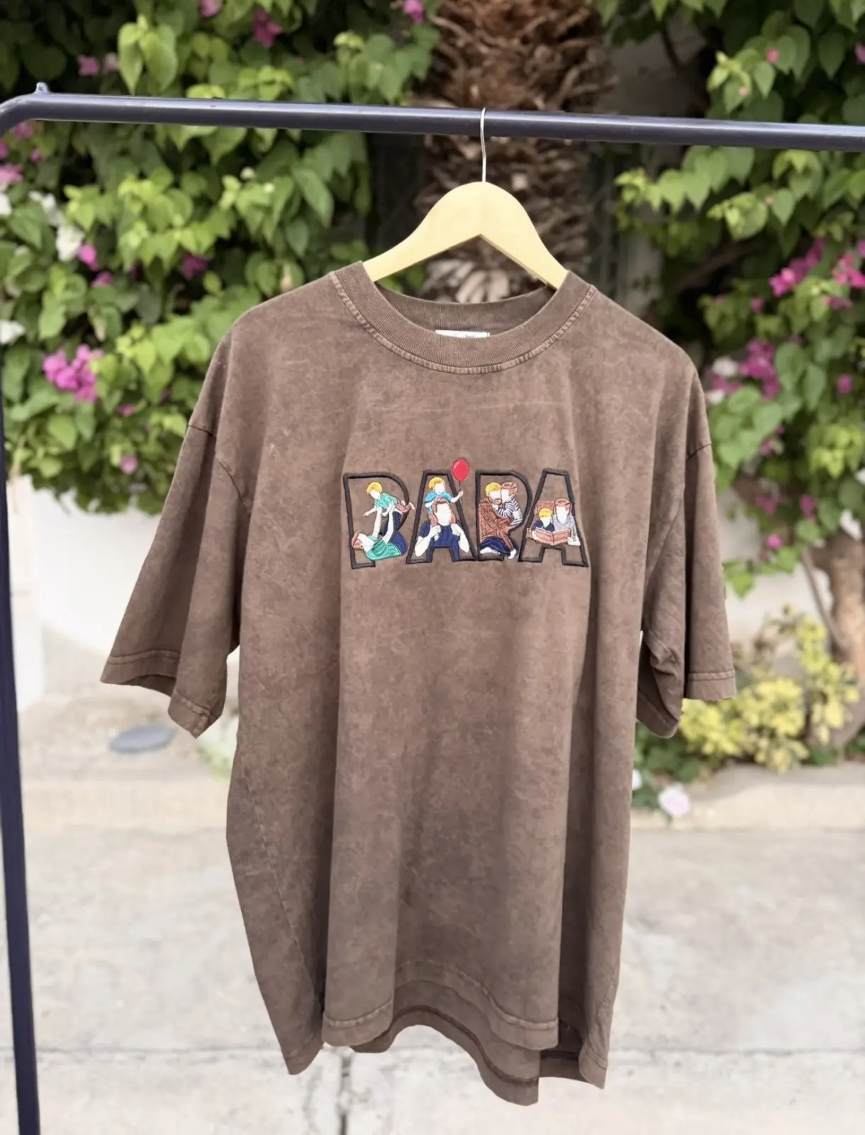 OVERSIZE ACID WASH CAFE - BORDADO PAPA - M
