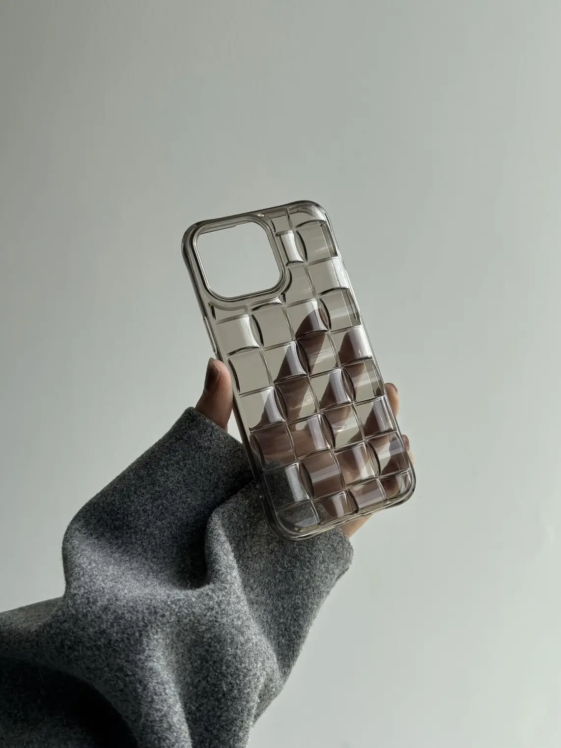 IPHONE CASE 12 TEXTURA DE CUADROS GRIS