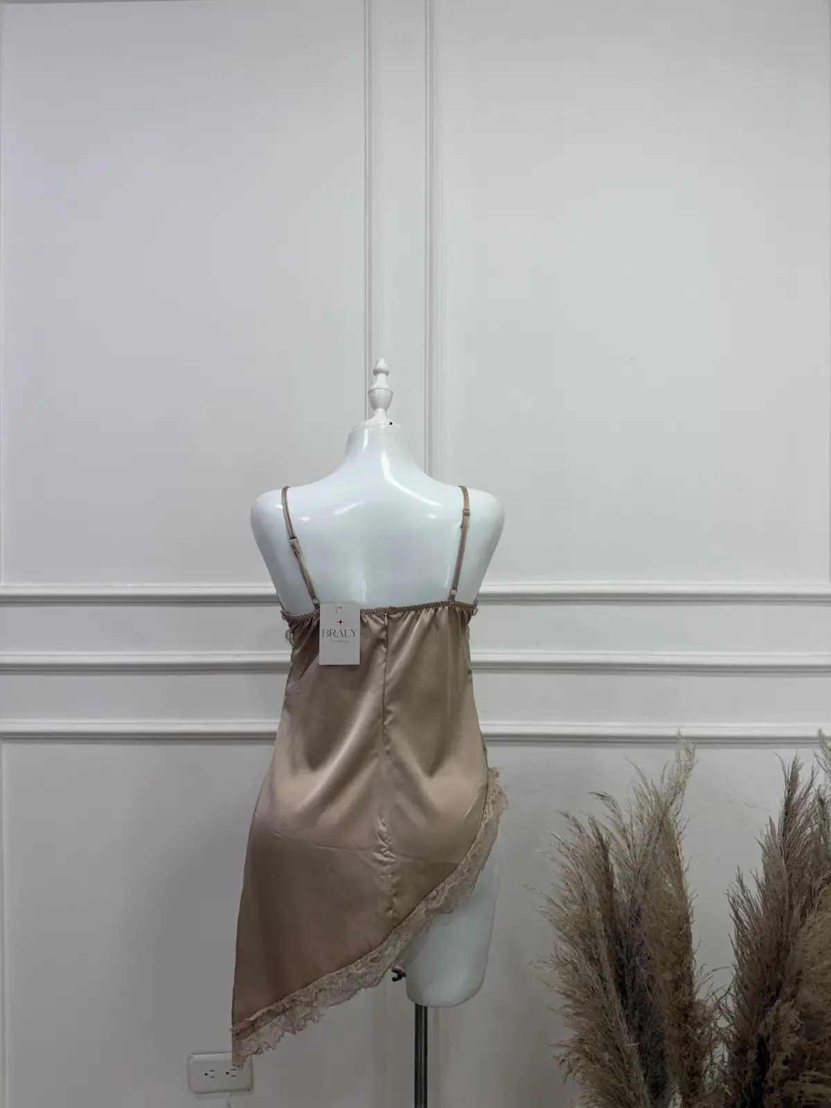 BLUSA SATINADA BEIGE