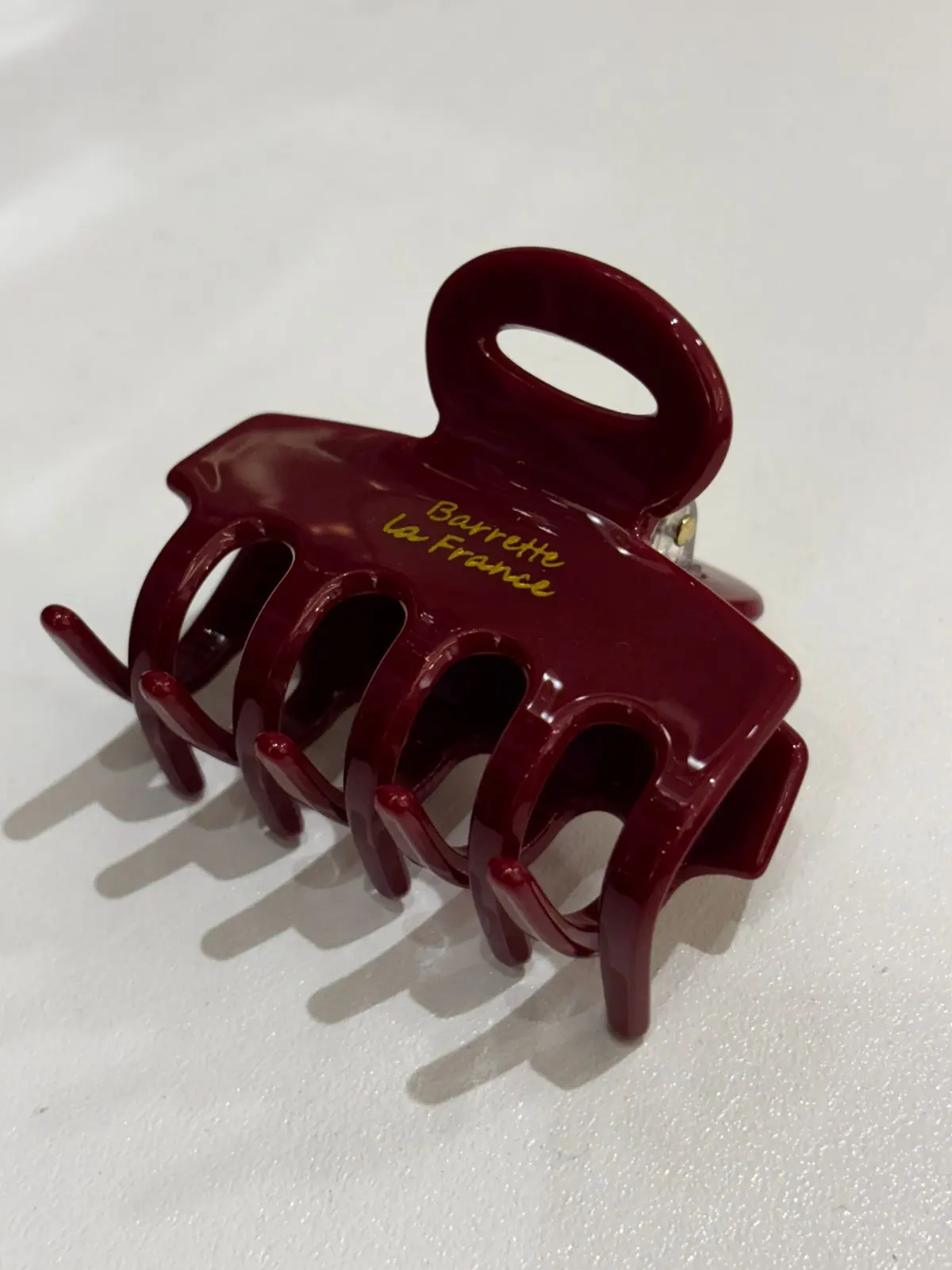 Pinza mediana cuadrada vino