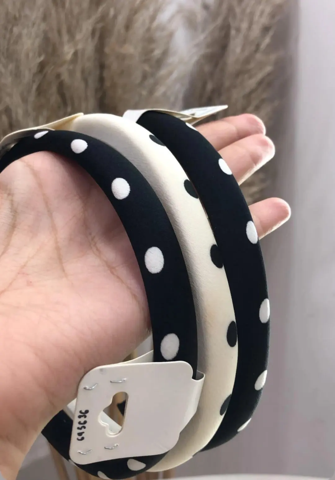 Diadema de lunares negro con puntos blancos