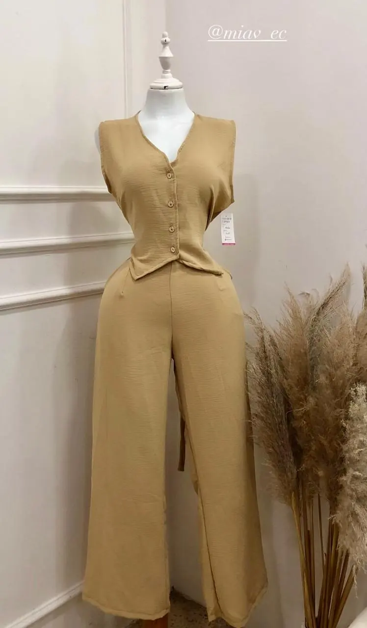 Conjunto palazzo + chaleco camel llano CN1-06